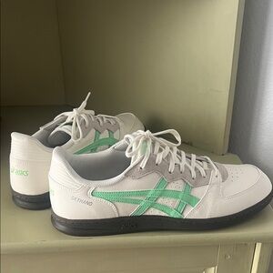 ASICS Men's White and Mint Sneakers